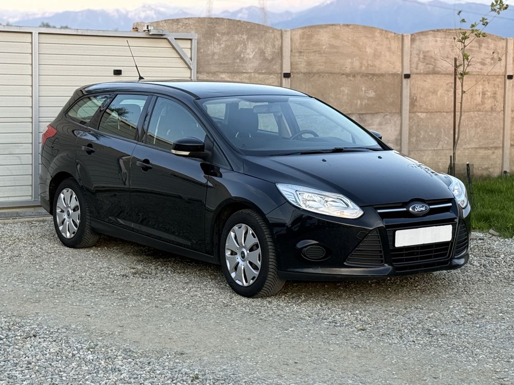 Ford Focus MK3 - Euro 5  - 1.6 TDCI - 105 CP - Navigatie - A/C -