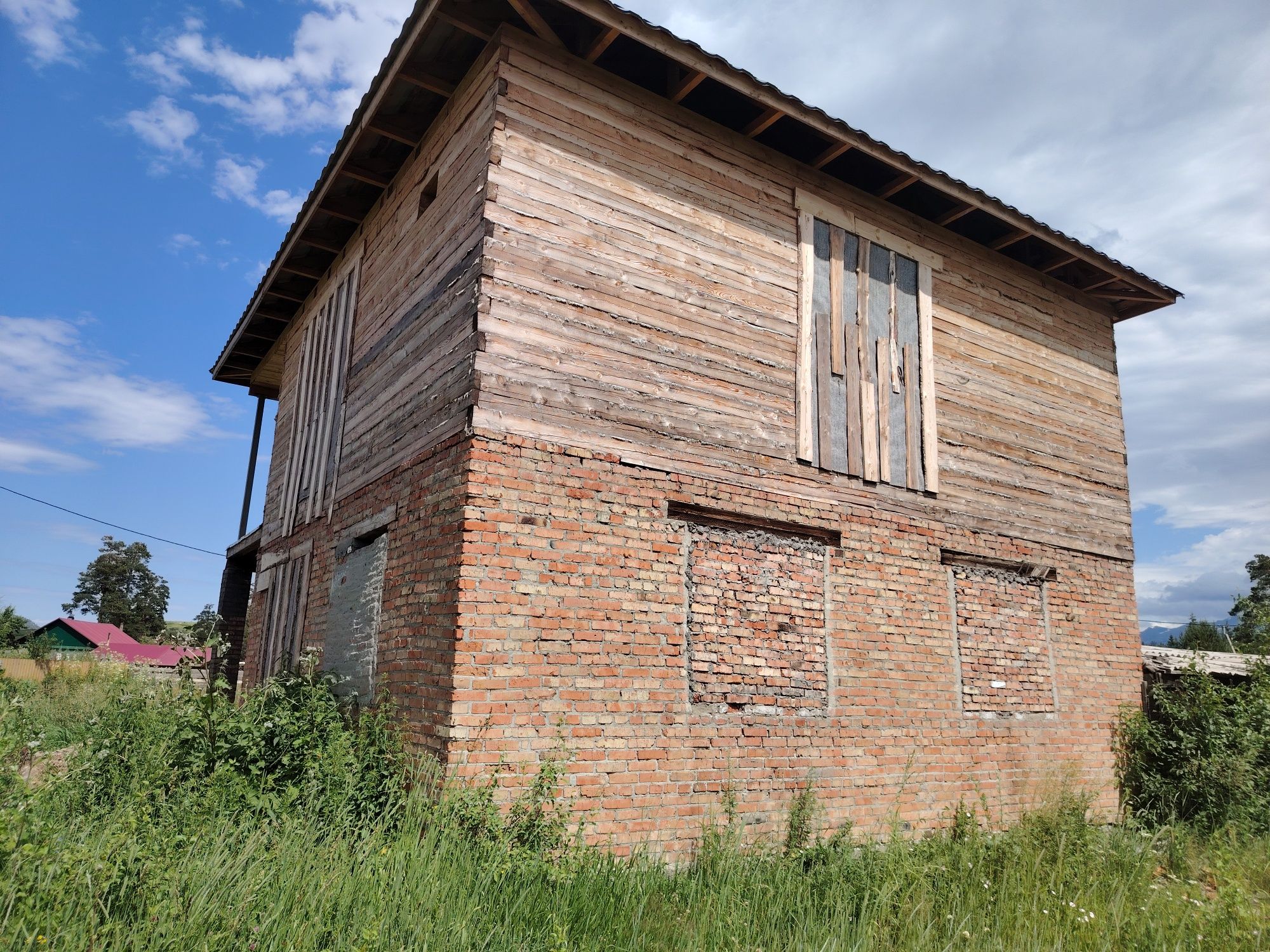 Продаю дом 2-х этажный