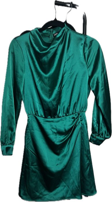 Официална зелена рокля Zara