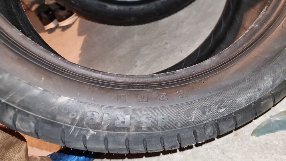 Anvelope vară 245 45 r18