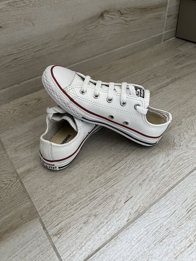 Teniși CONVERSE nr 32