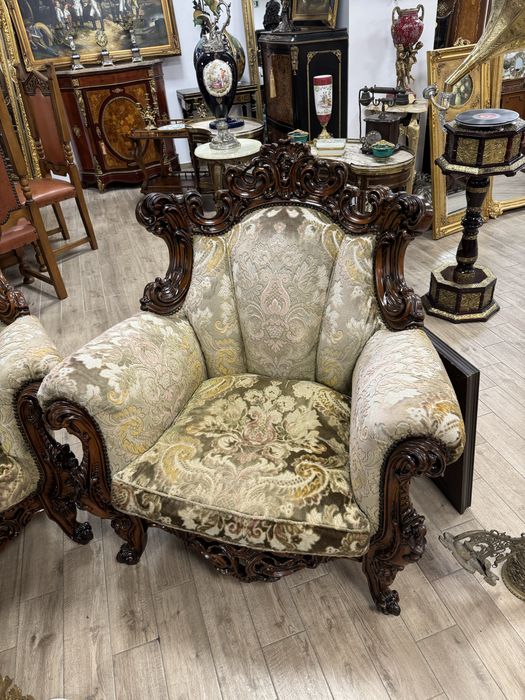 Canapea baroc cu doua fotolii + masuta cu blat de onix