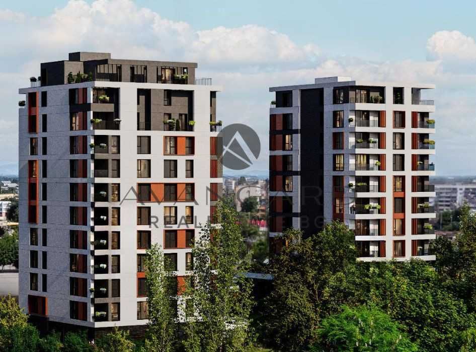 Продава се Тристаен апартамент в Пловдив, Тракия - 109 кв.м за 1453 €/кв.м - Снимка #1