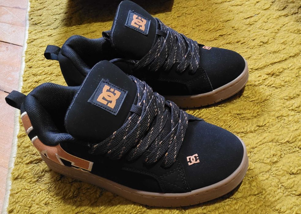 Чисто нови Кецове DC Court Graffik