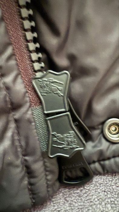 Burberry, размер L.1500лв