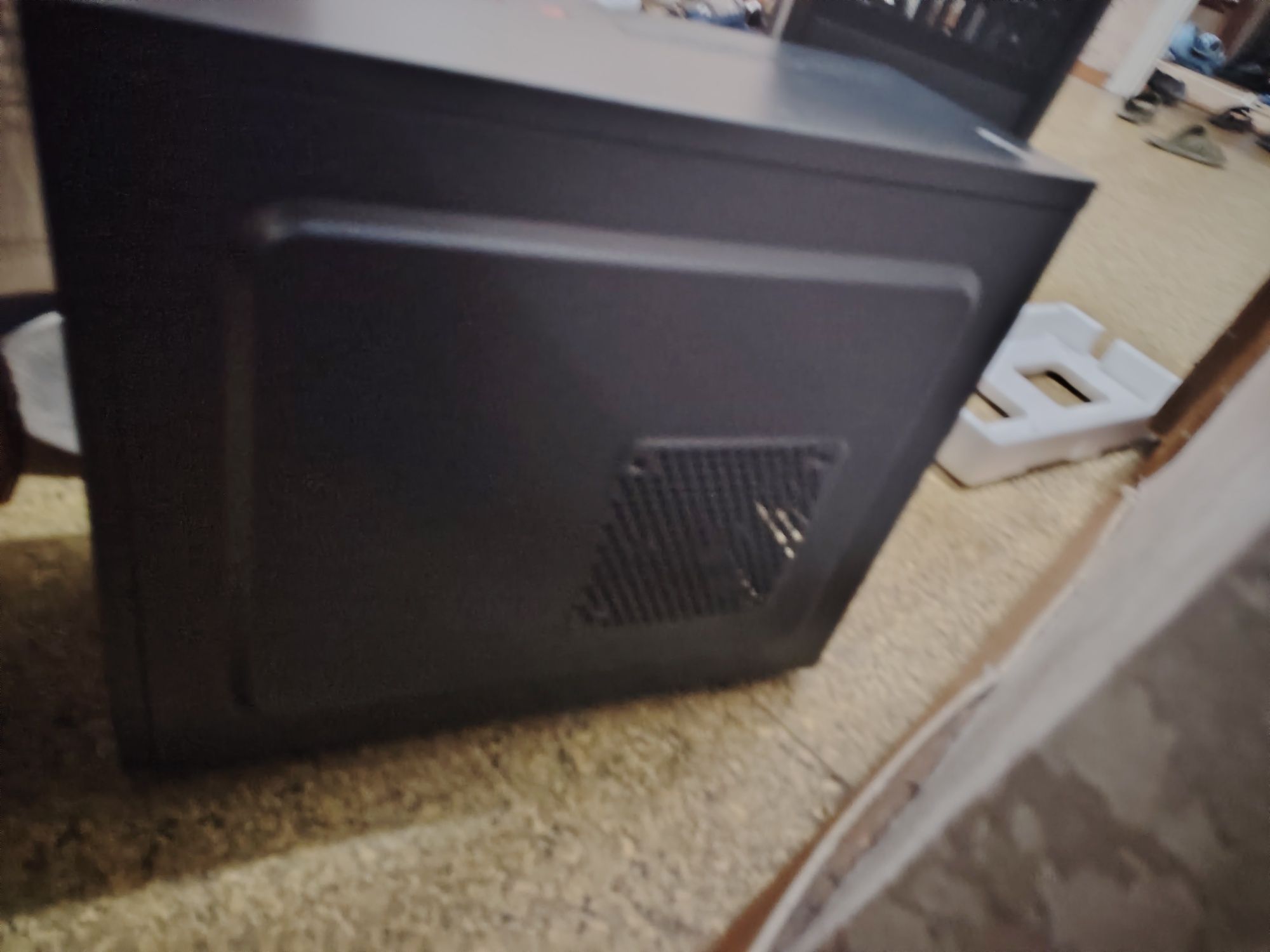 Корпус HuntKey HK360 и Корпус Zalman T6, черный, Midi Tower