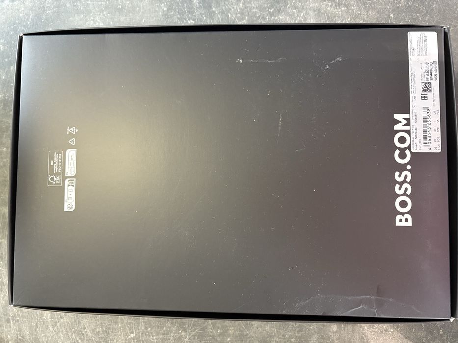 Мъжки коплект шапка и шал Hugo Boss