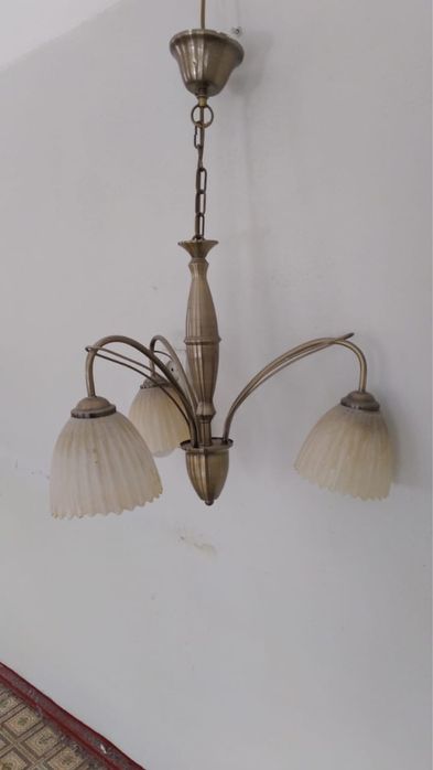 Люстры, бра