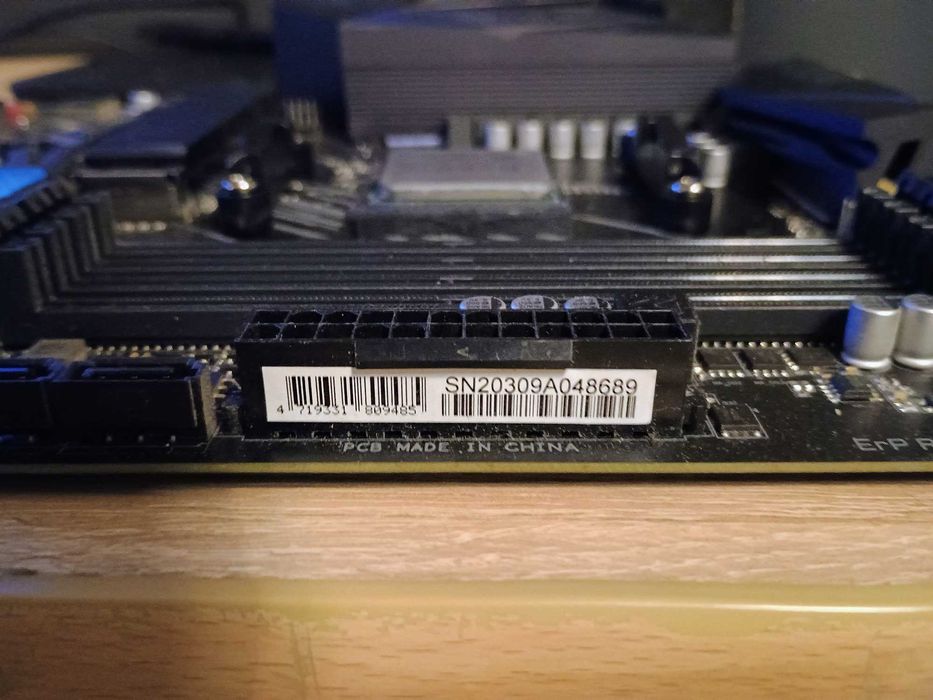 Kit Ryzen 5600X + B550 AORUS ELITE + 32GB 3600MHz Corsair