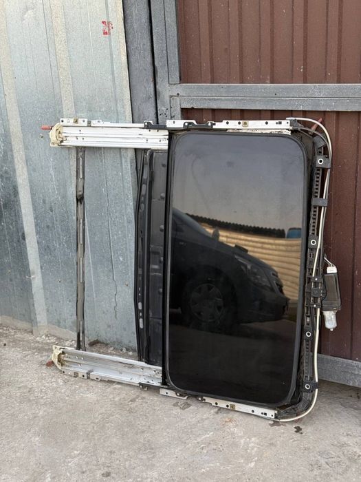 Люк крыши на Лексус Рх330/350/400 Lexus Rx 330/350/400