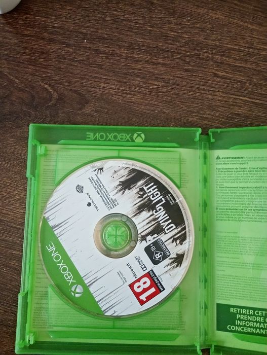 Vind Dying Light jocul este nou doar odata mam jucat pe el