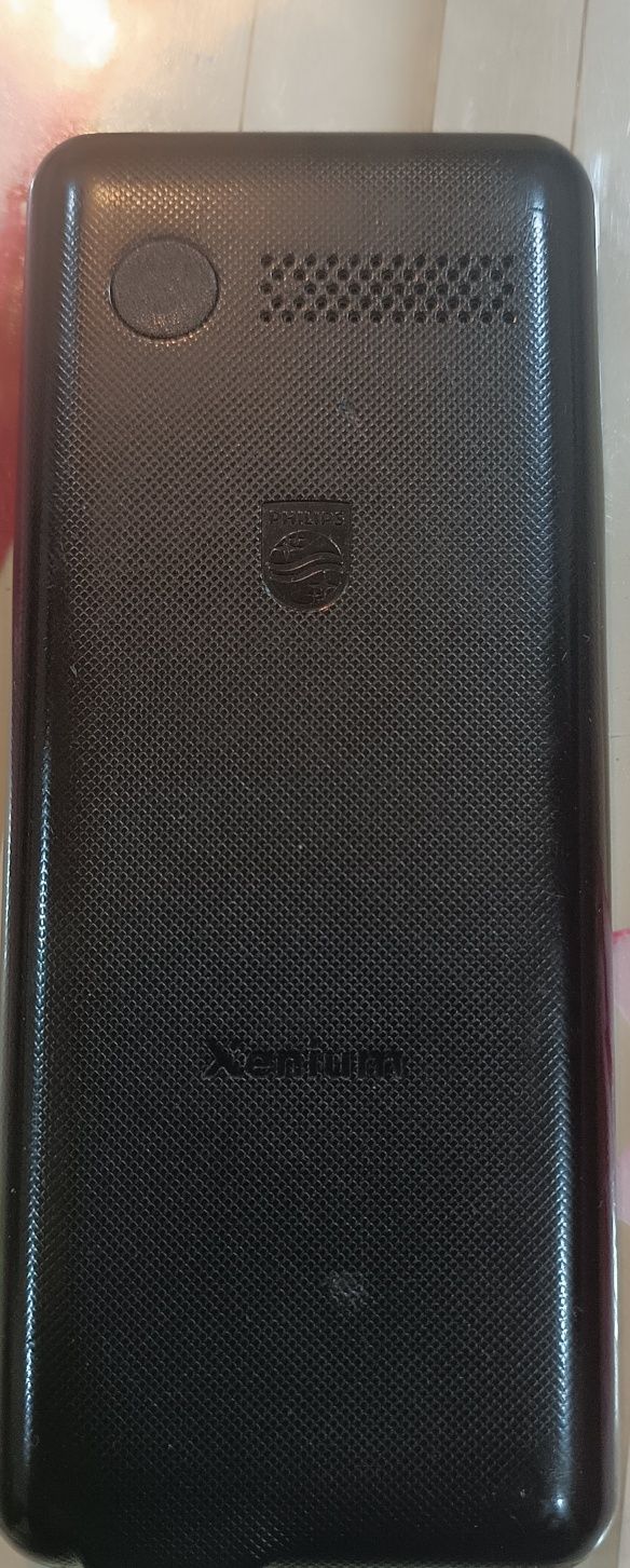 Philips Xenium E185 sotiladi