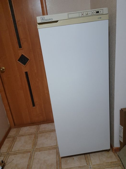 Продам морозильную камеру