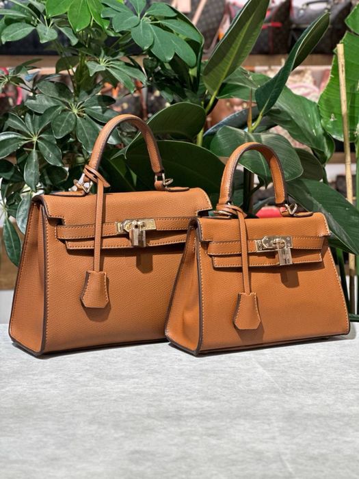 Geanta Hermes noua !!! Dimensiuni 26/21 - 22/16 !!!