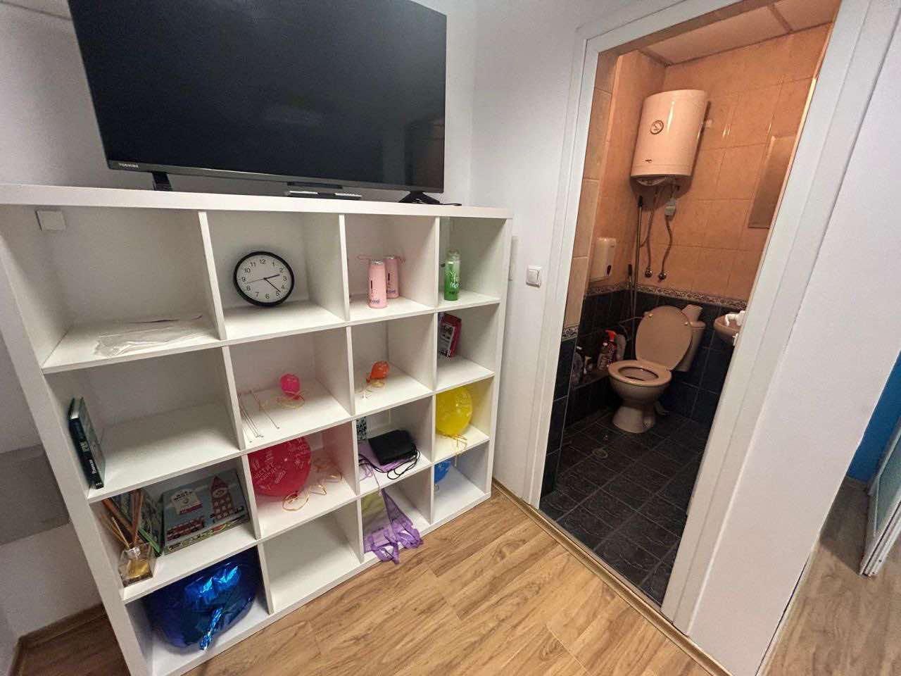Дава се под наем Офис в Варна, Център - 60 кв.м за 500 € - Снимка #8