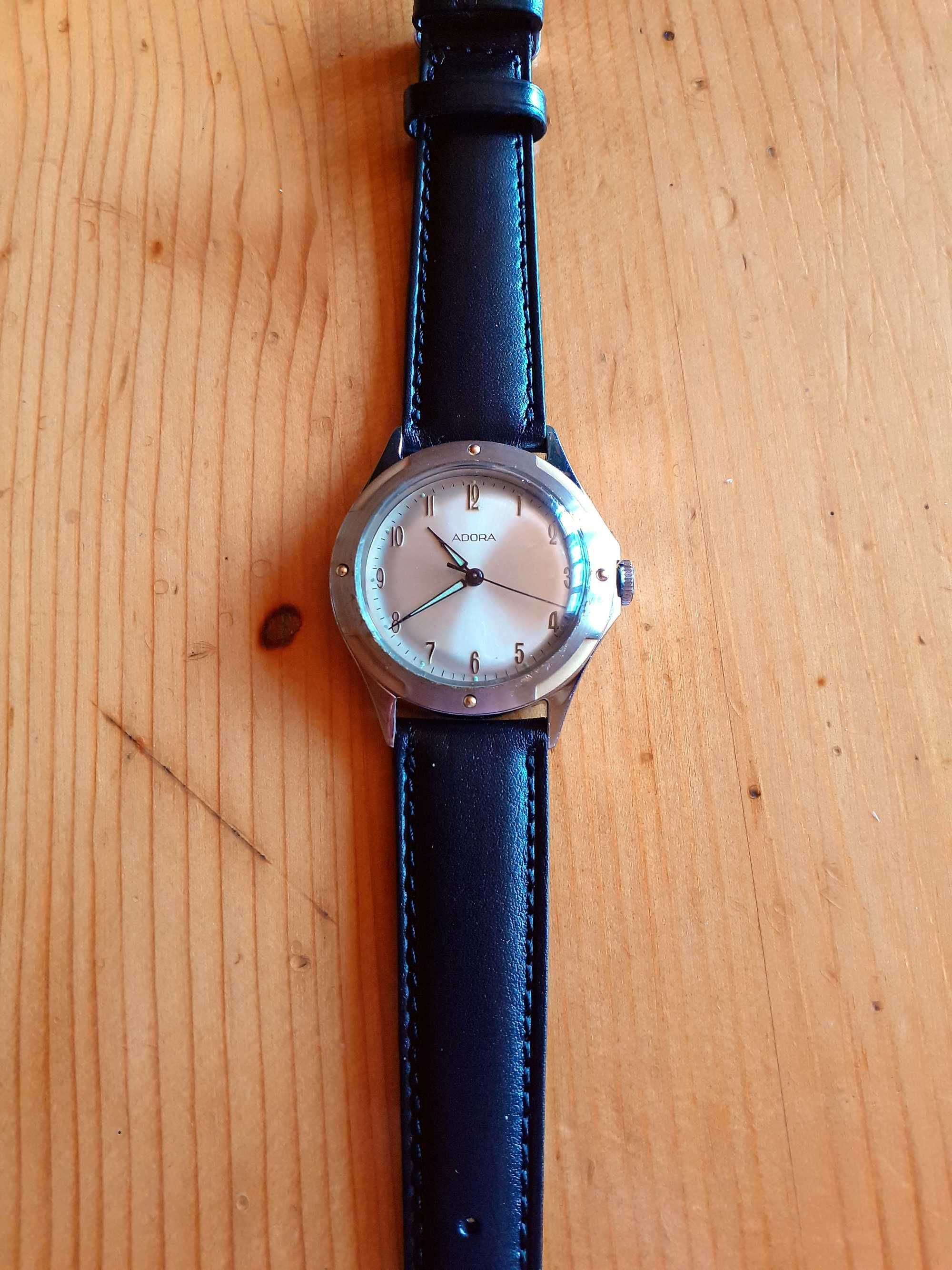 Чисто НОВ ADORA Lux Watch -Швейцарски механичен неизползван