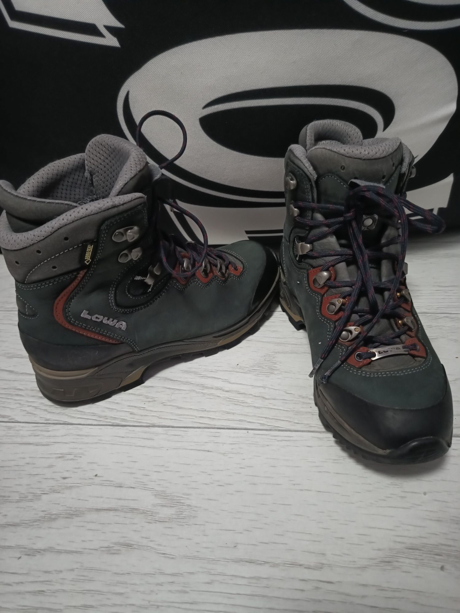 Ghete Lowa Mauria Gtx, Gore tex