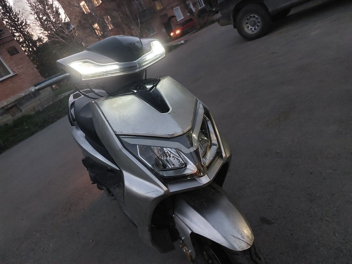 BEST 125CC продам скутер