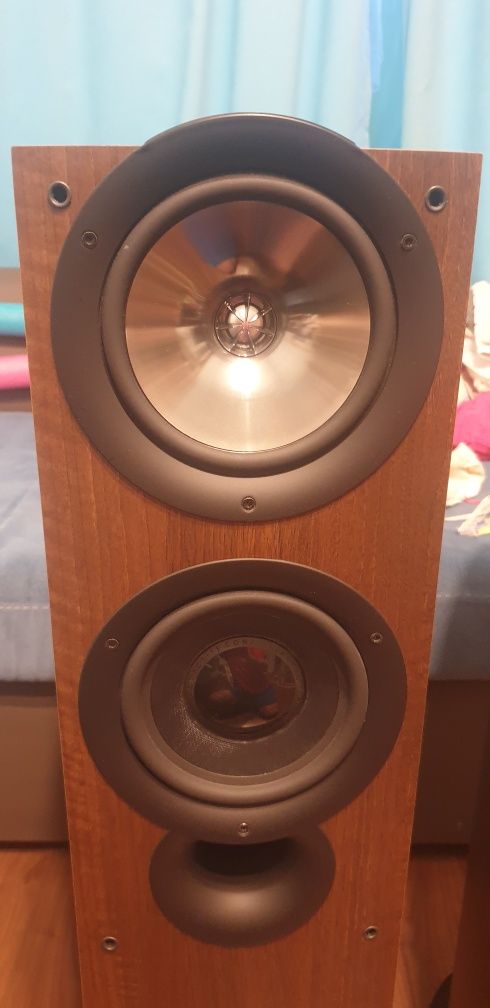 KEF IQ70 Тонколони