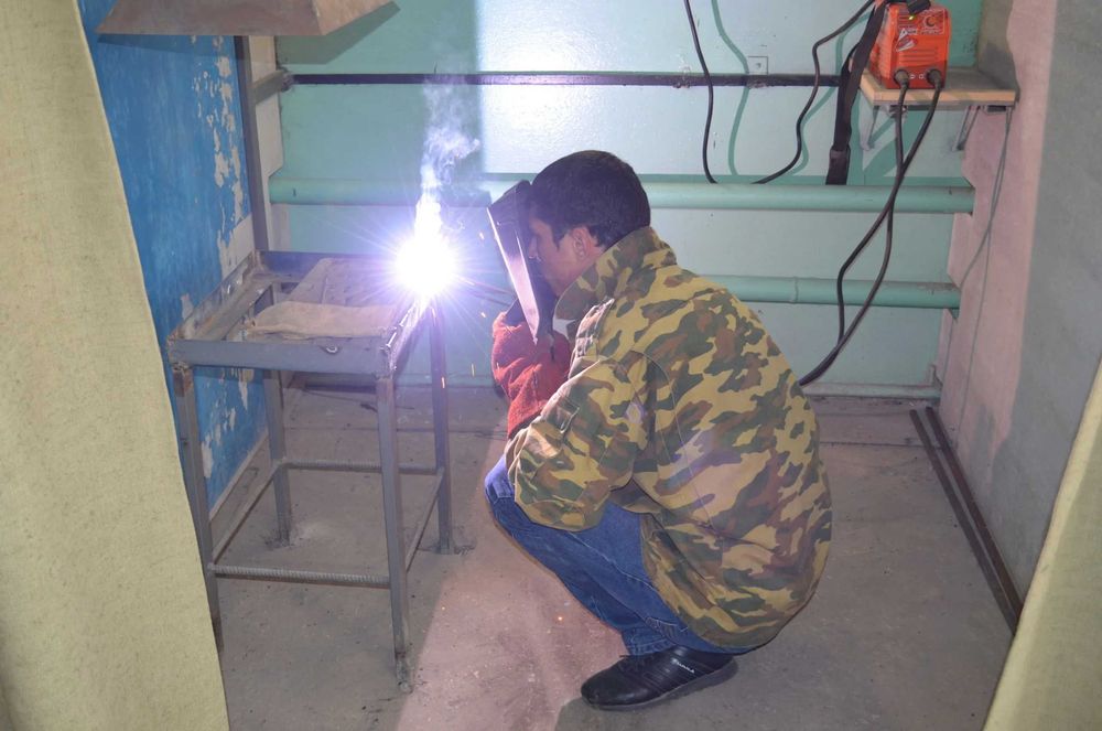 Услуги сварщика сварка труб отопления водопровода газопровода.