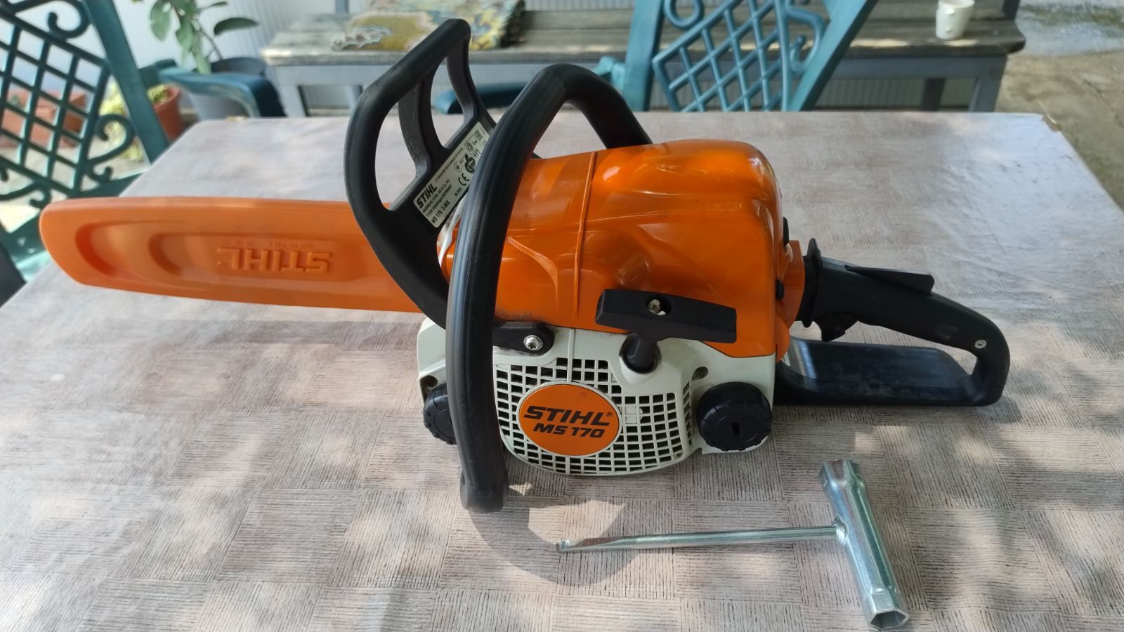 Бензинова резачка за дърва STIHL  MS 170