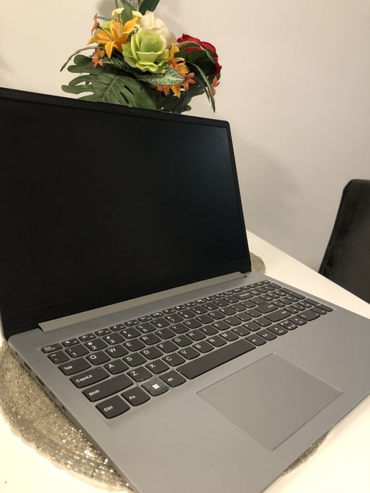 Leptop gri Gb 16