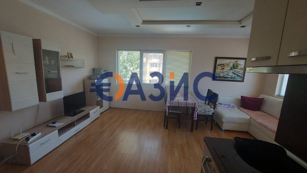 Продава се Двустаен апартамент в к.к. Слънчев бряг - 59 кв.м за 1221 €/кв.м - Снимка #2
