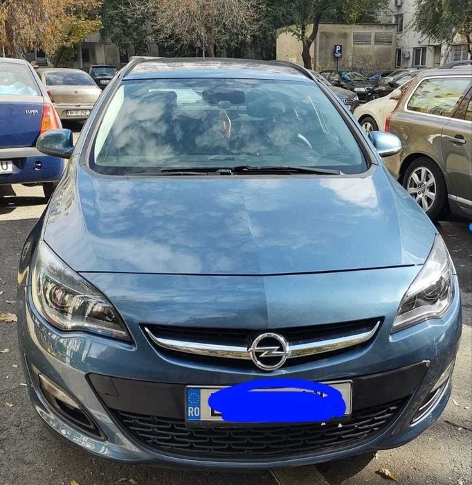 Vând Opel Astra J sport Tourer, 2.0 CDTI, 2013, 158000 km reali