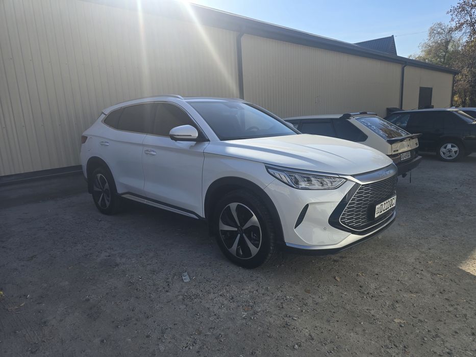 BYD song plus gibrid