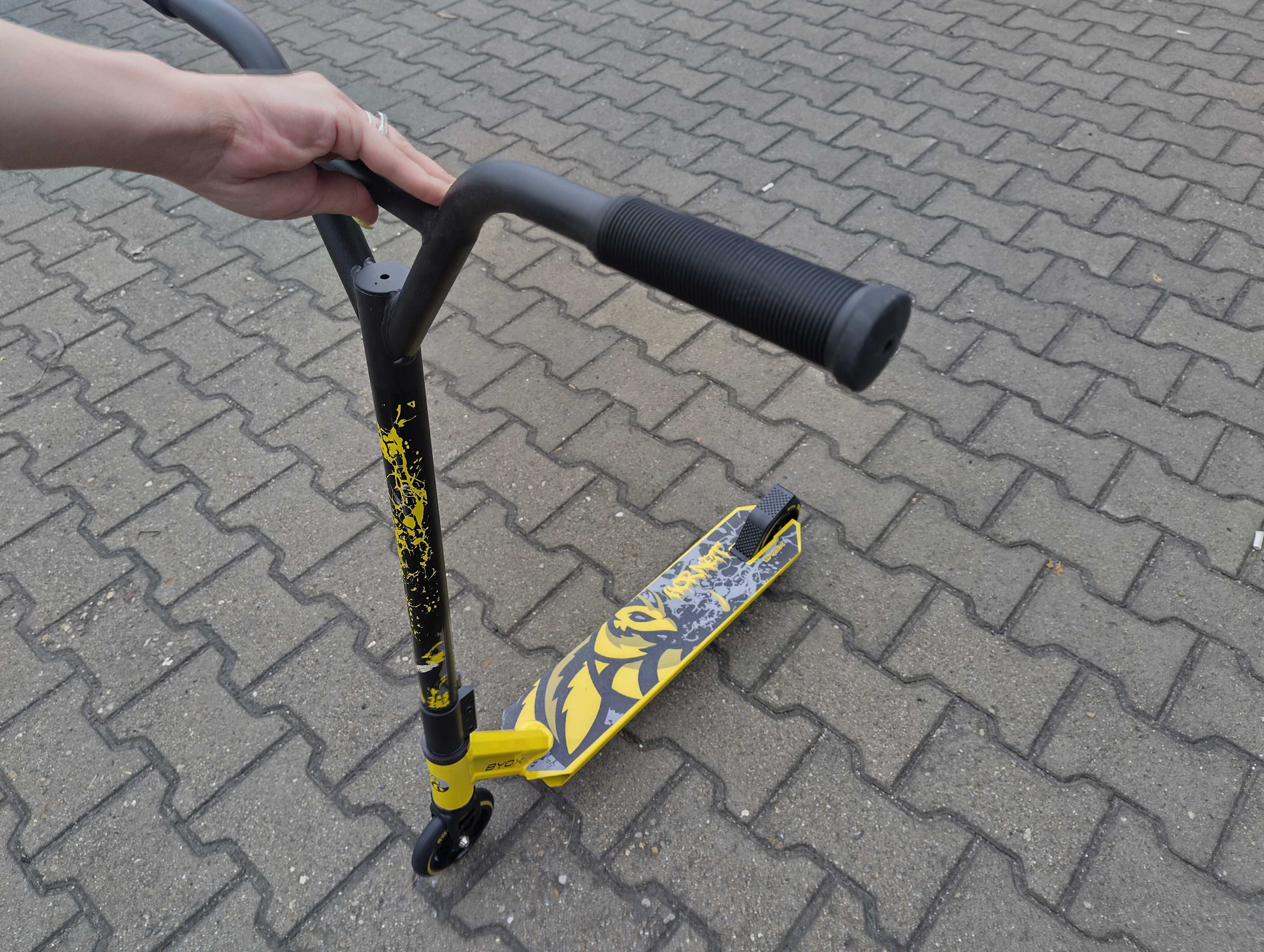 BYOX Детска тротинетка stunt HORNET