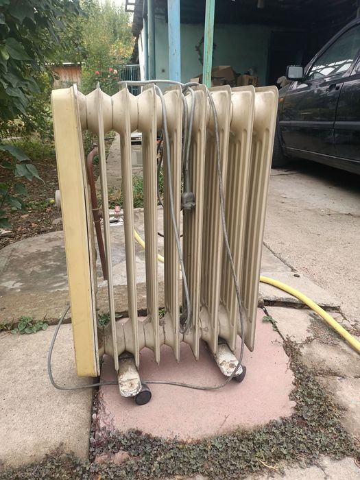 Обогреватель электрический маслянный