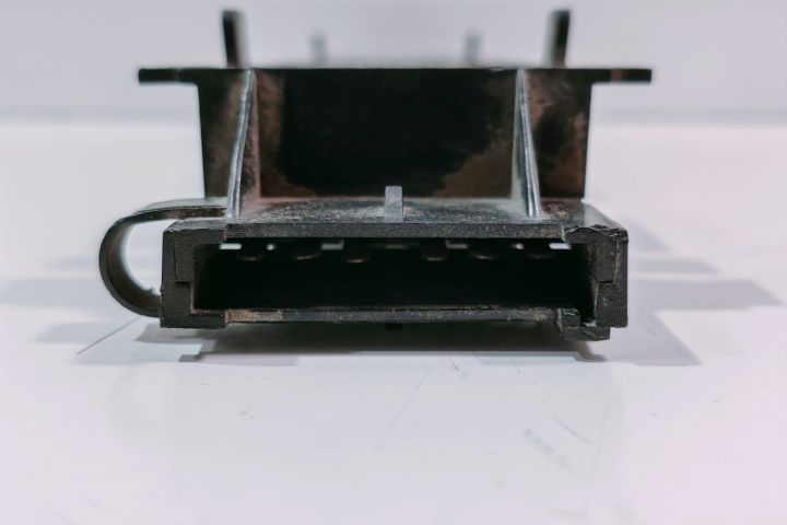 Soclu stop stanga 174311971N Ford Transit a 3-a generatie