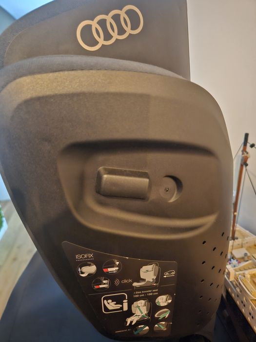 Vand scaun auto Isofix Audi