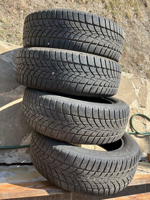 Зимни гуми Dunlop 215/55/18