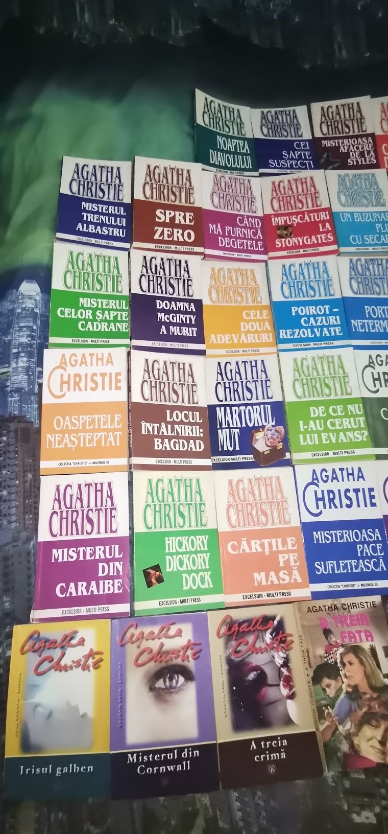 SUPER OFERTĂ!!! Colecție Agatha Christie (71 de cărți)