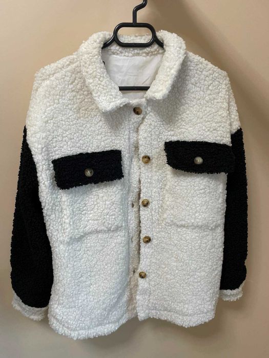 Пухкаво черно бяло яке