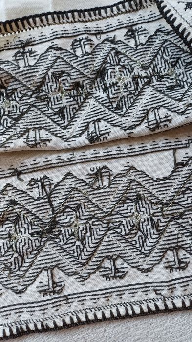 Vand ie pentru baieti/ barbati