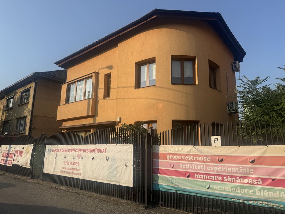 Se inchiriaza casa independenta str Cluj