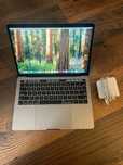 MacBook pro 13 inch Touch bar