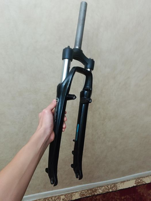 Вилка rst 26-27.5 состояние отличное