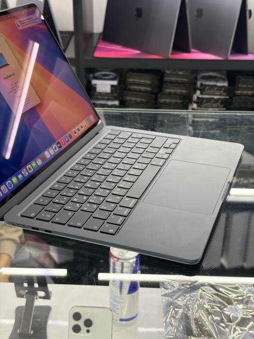 Macbook Air M2 Midnight