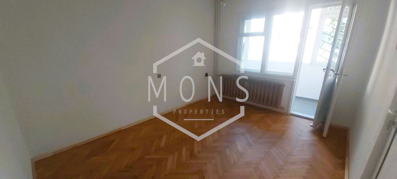Продава се Тристаен апартамент в Габрово, Център - 53 кв.м за 818 €/кв.м - Снимка #1