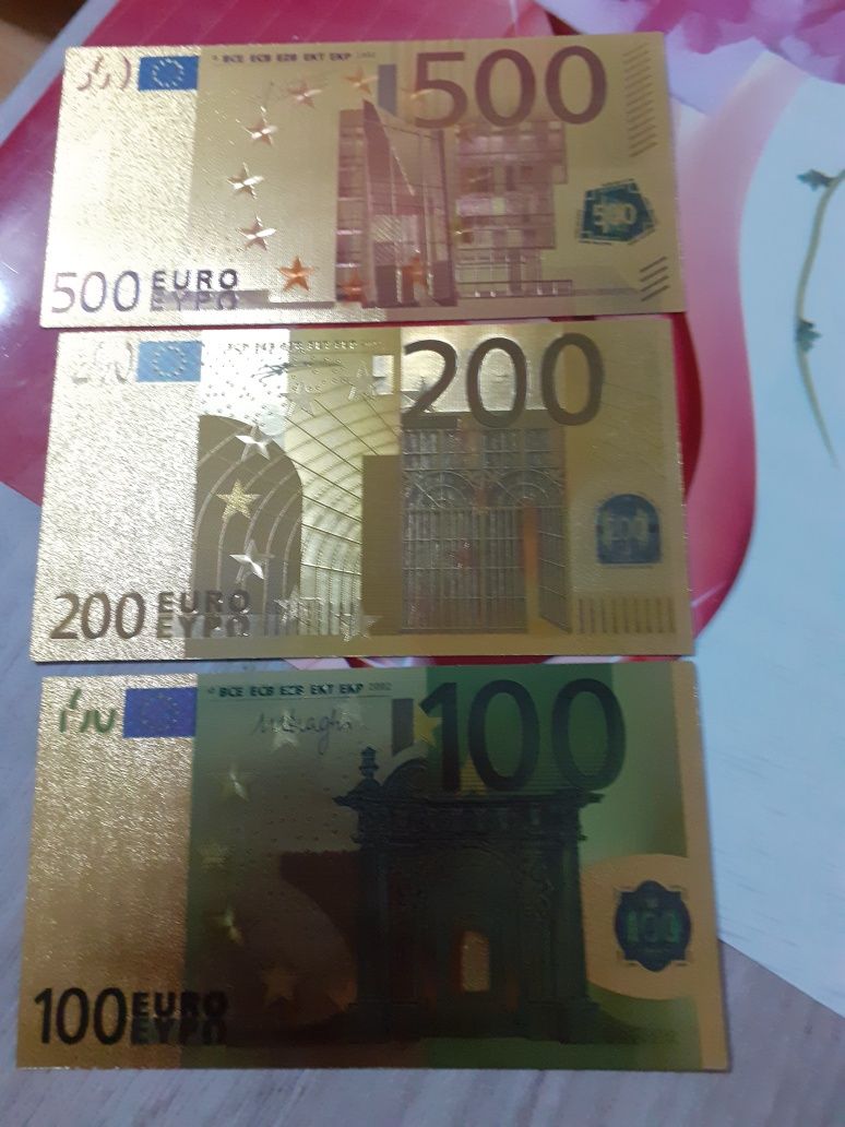 Vând 7 bancnote euro Polymer Gold ediție