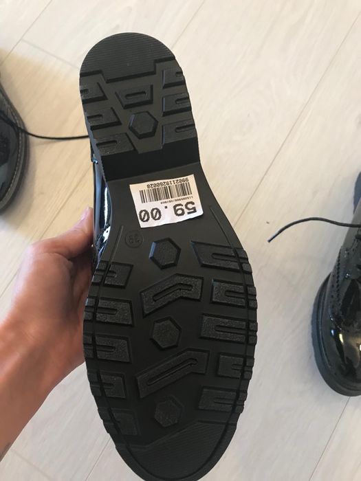 Дамски обувки лачени