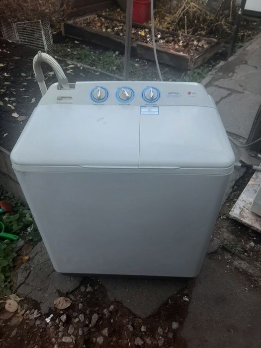Продам стиральную машинку