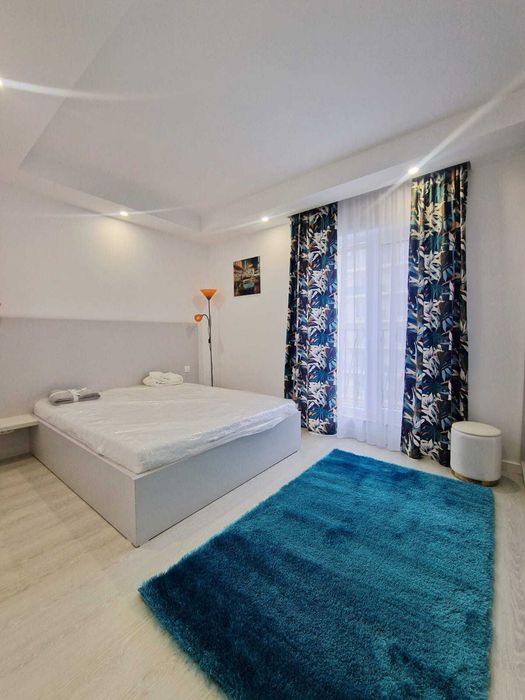 Inchiriez studio Cosmopolis + parcare