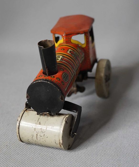 Рядка Стара Немска метална механична играчка модел валяк