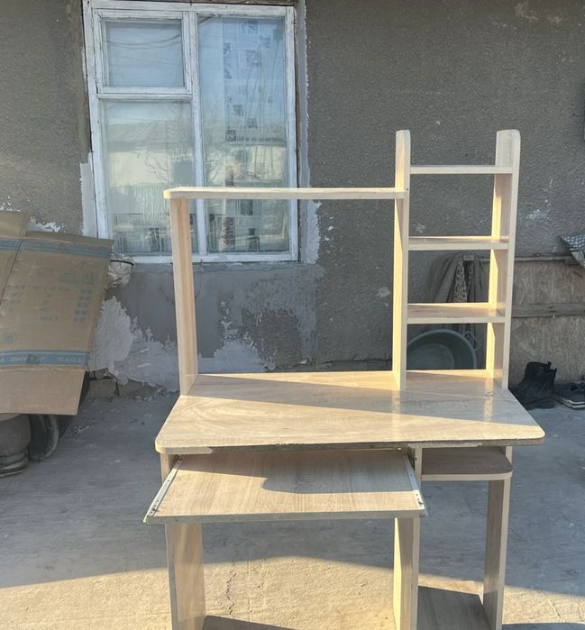 Компьютерный стол