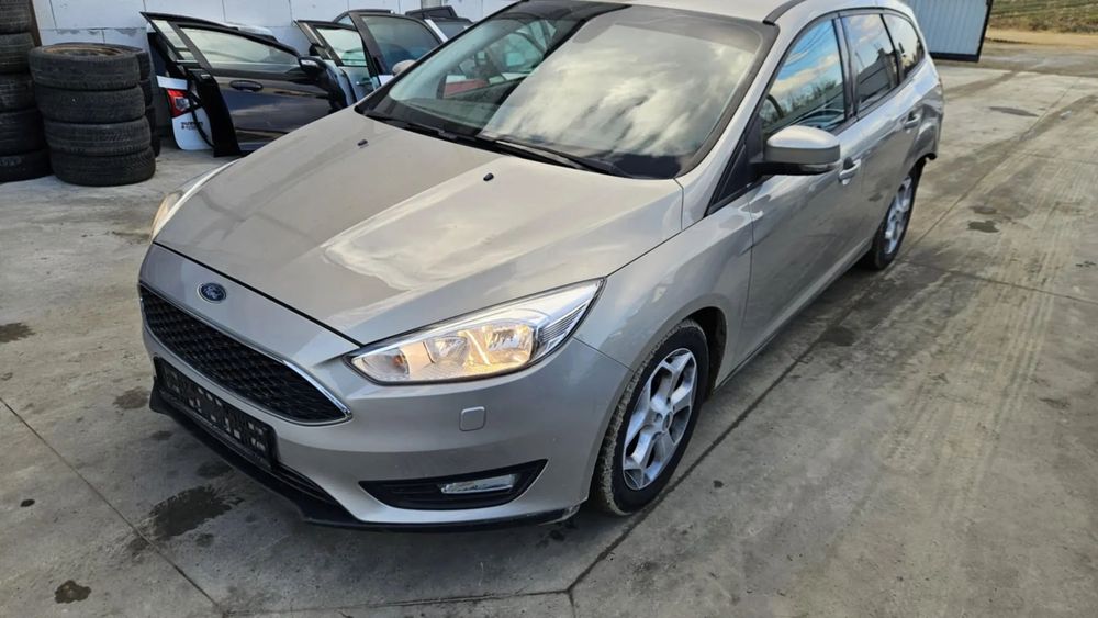 Fata completa (bot complet) focus 3 facelift