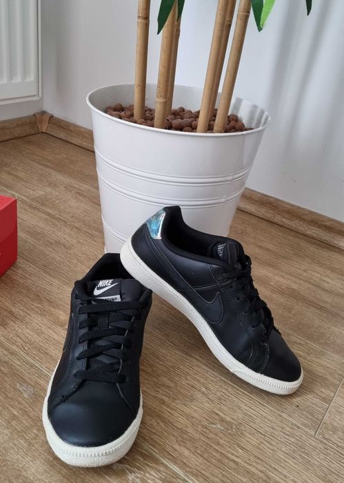 Adidasi Nike Court Royale Black/Metallic Silver, dama, marimea 38